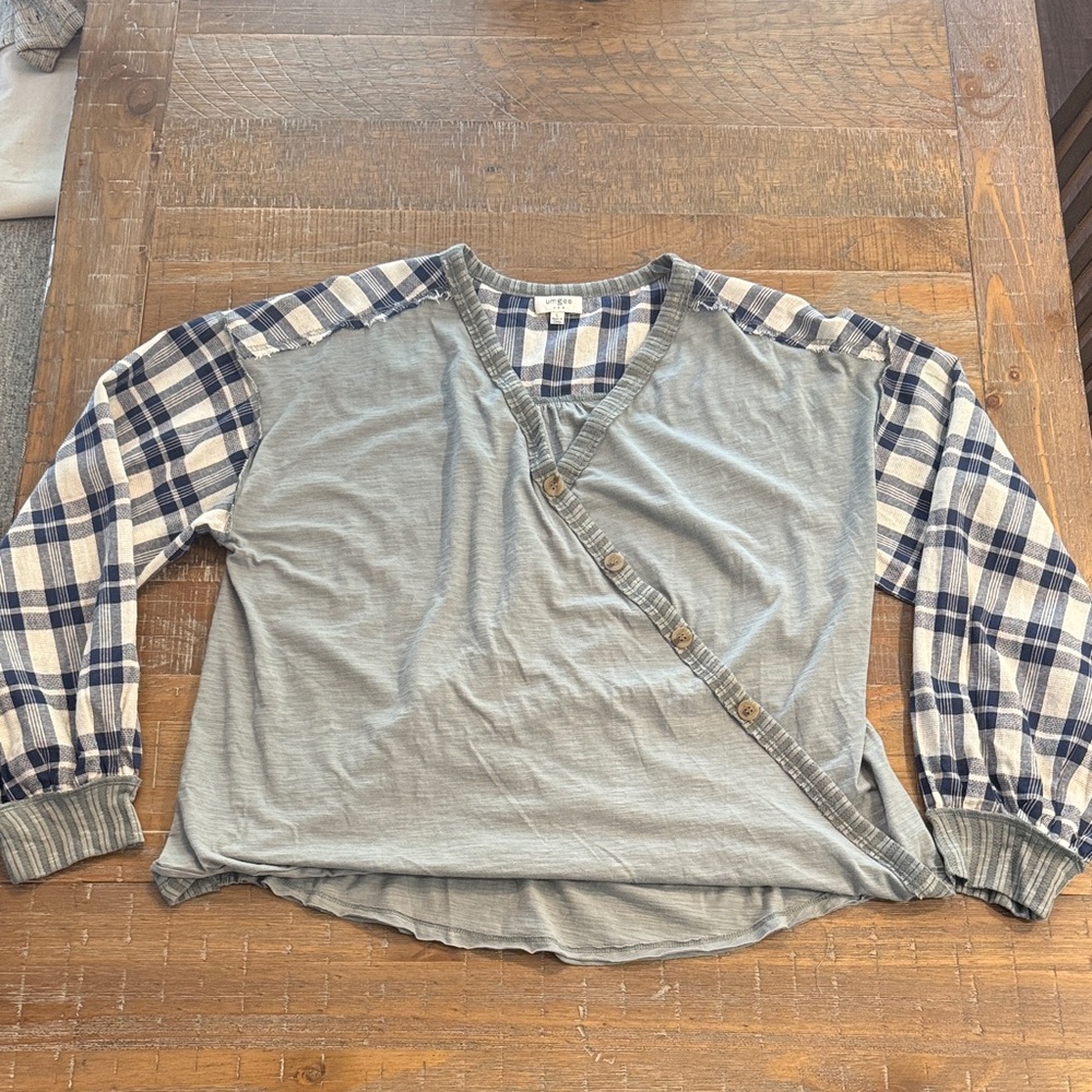 Umgee Sage Green and Navy Plaid Sleeve Blouse